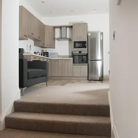 Serviced St Georges 2 Apartment